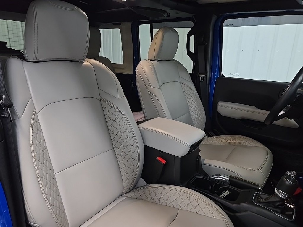 2023 Jeep Wrangler Altitude photo 14