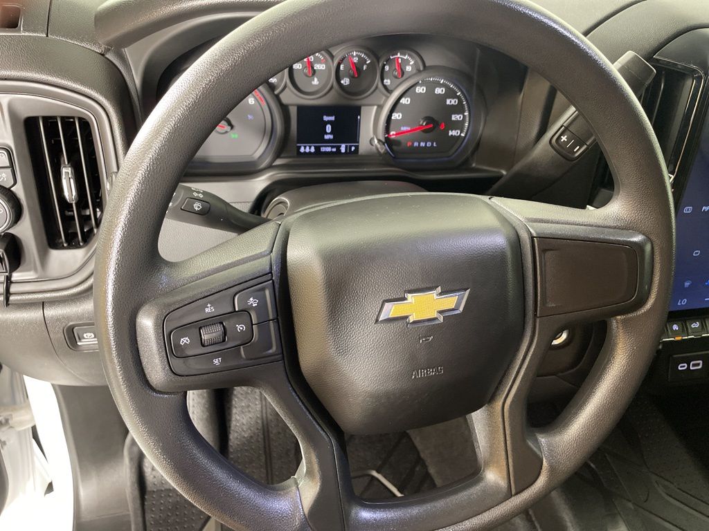 2024 Chevrolet Silverado 1500 Custom photo 14