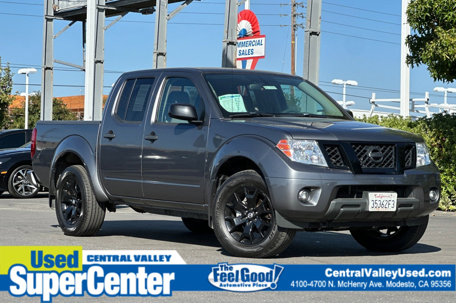 2021 Nissan Frontier SV's photo