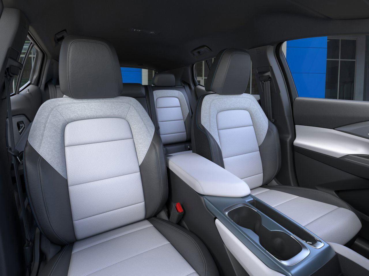 2025 Chevrolet Equinox EV 1LT photo 12