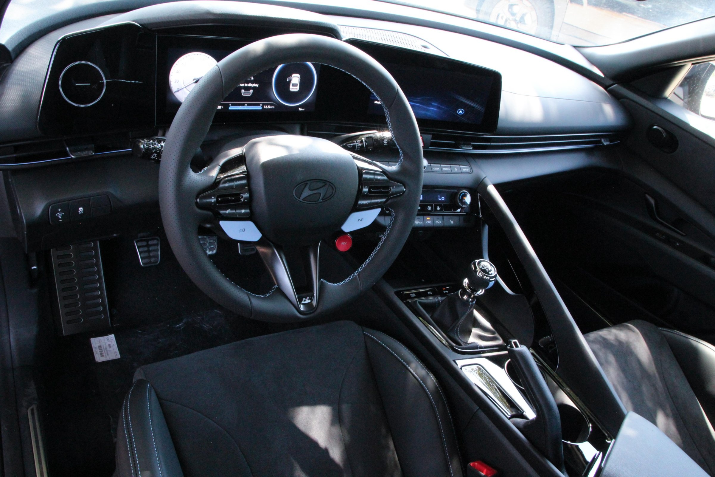 2025 Hyundai Elantra N photo 7