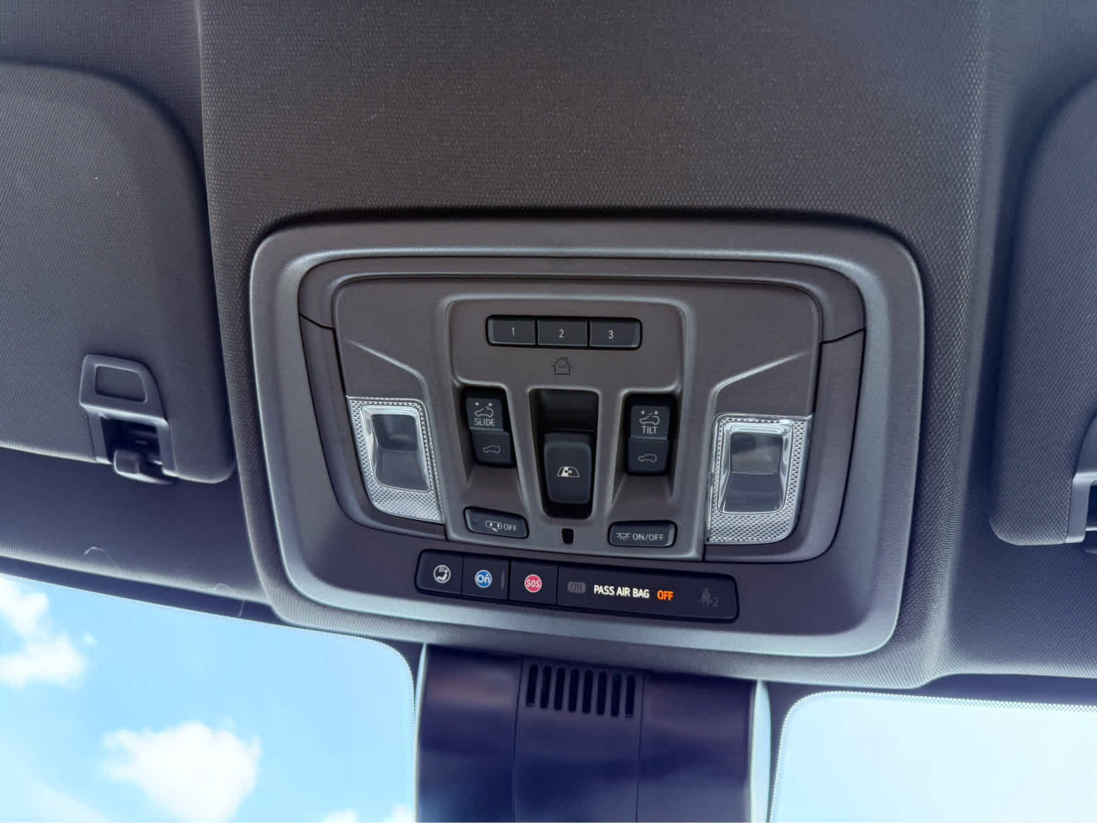2025 Gmc Sierra 2500 HD Denali photo 24