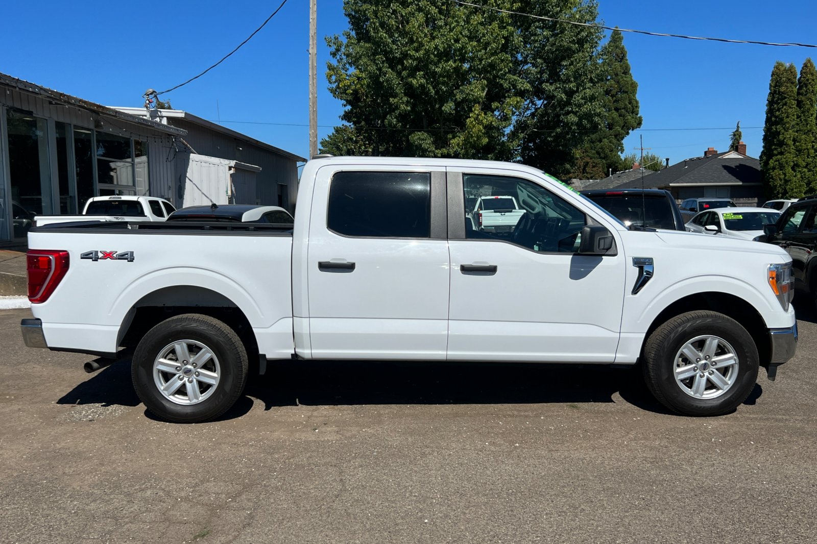 2022 Ford F-150 XLT photo 2