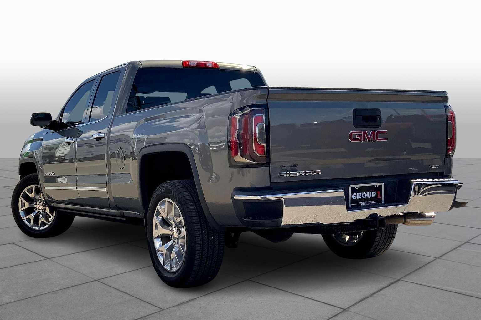 2017 Gmc Sierra 1500 SLT photo 11