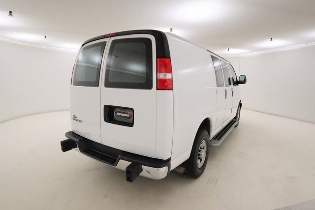 2023 Chevrolet Express 2500 Cargo photo 3