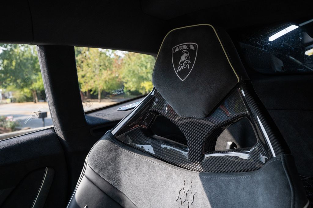 2024 Lamborghini Huracan Sterrato photo 31