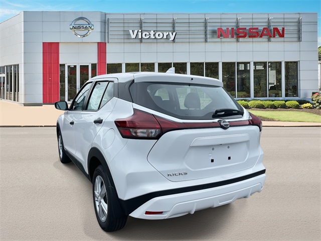 2025 Nissan Kicks Play S photo 4