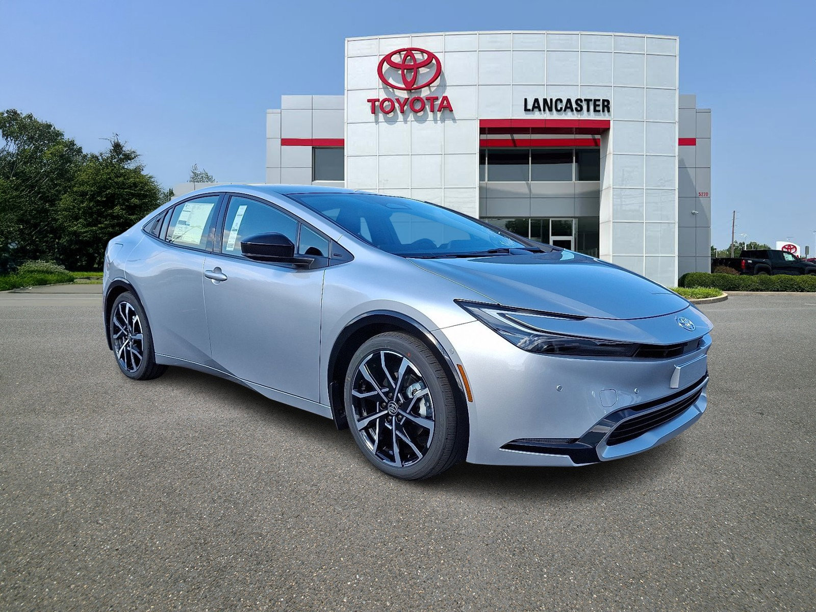 2026 Toyota Prius XSE Premium's photo