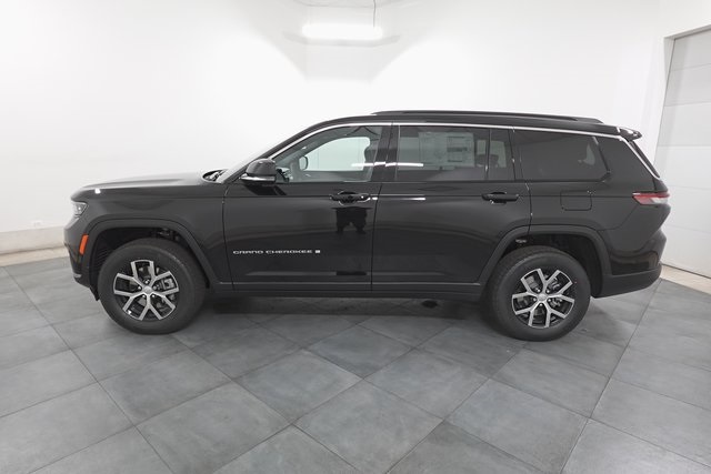 2025 Jeep Grand Cherokee Limited photo 4