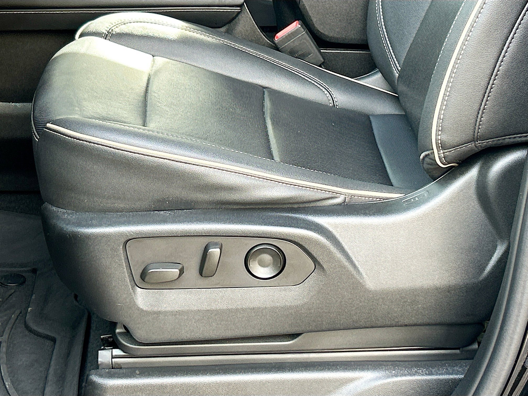 2023 Chevrolet Tahoe Premier photo 17