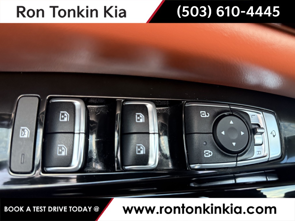 2022 Kia Carnival SX Prestige's photo