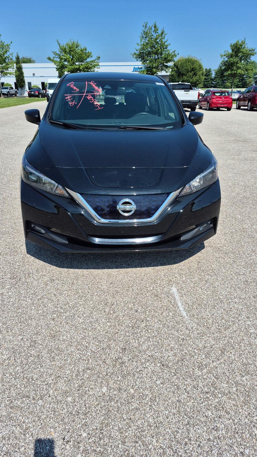Used 2022 Nissan LEAF SV with VIN 1N4AZ1CV1NC564260 for sale in Salem, IN