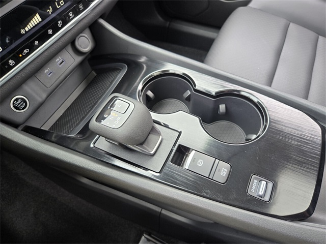 2023 Nissan Rogue SV photo 24