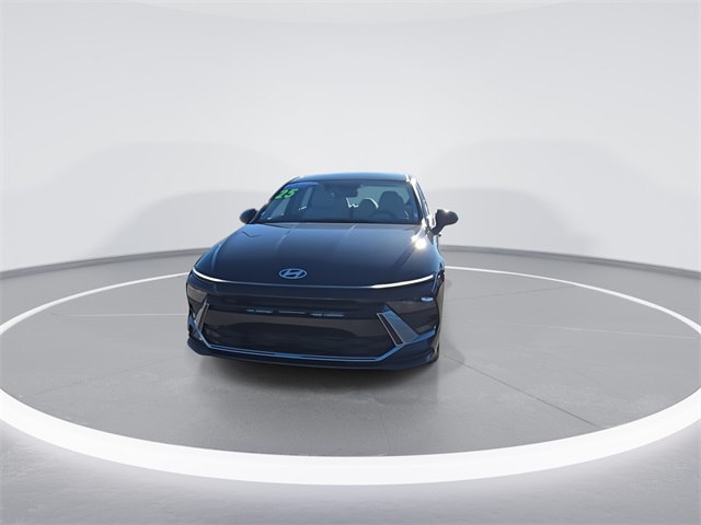 2025 Hyundai Sonata SE photo 3