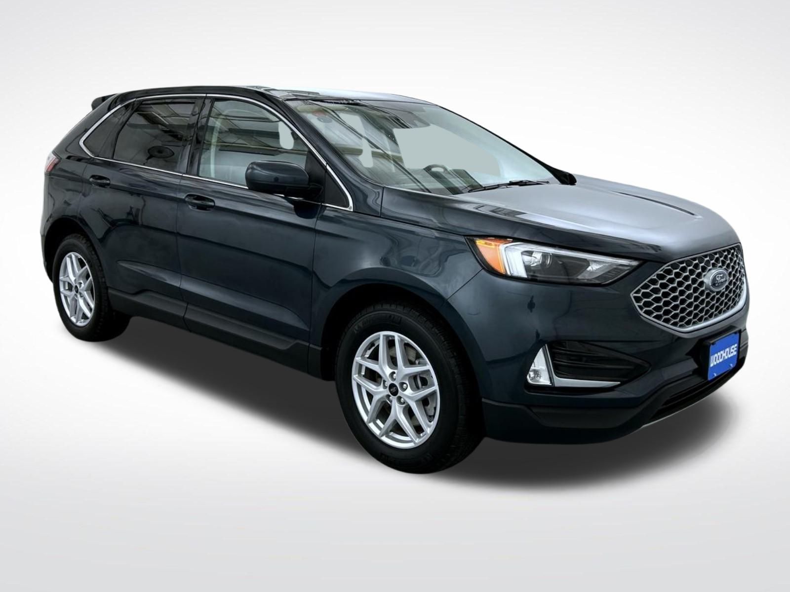2023 Ford Edge SEL photo 3