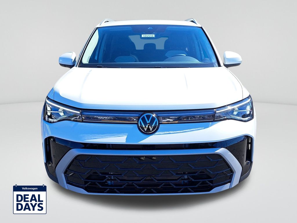 2025 Volkswagen Taos SEL photo 2