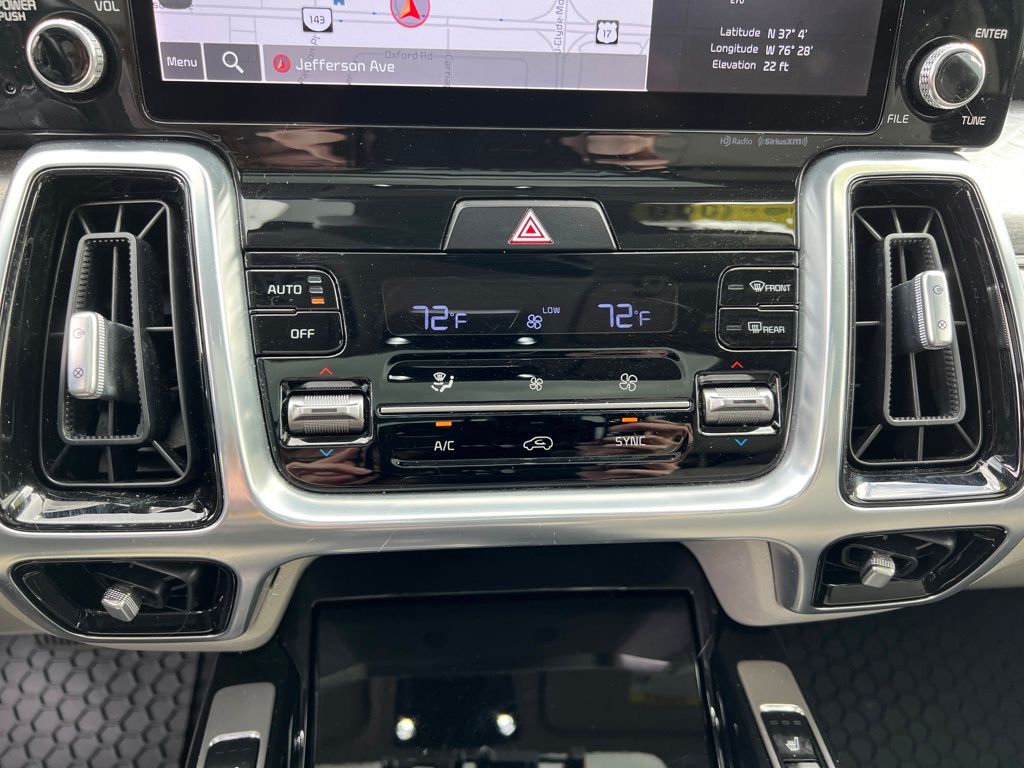 2022 Kia Sorento SX photo 18