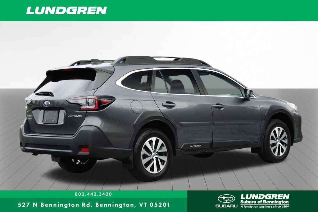 2023 Subaru Outback Premium photo 2
