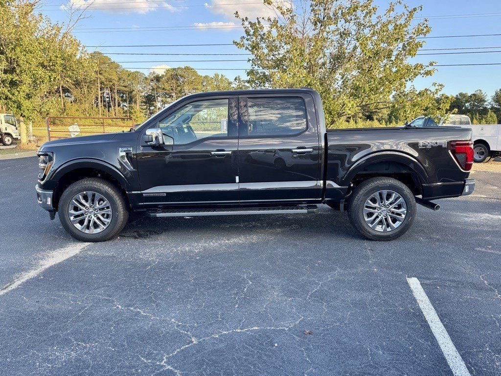 2024 Ford F-150 XLT photo 2