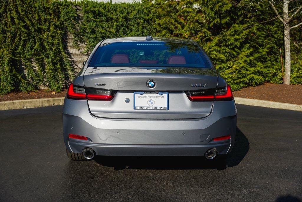 New 2025 Skyscraper Grey Metallic BMW 330i xDrive image 8