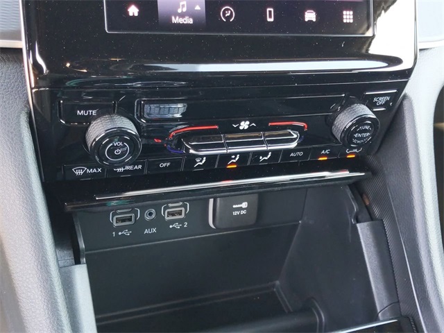 2025 Jeep Grand Cherokee Laredo Altitude photo 34