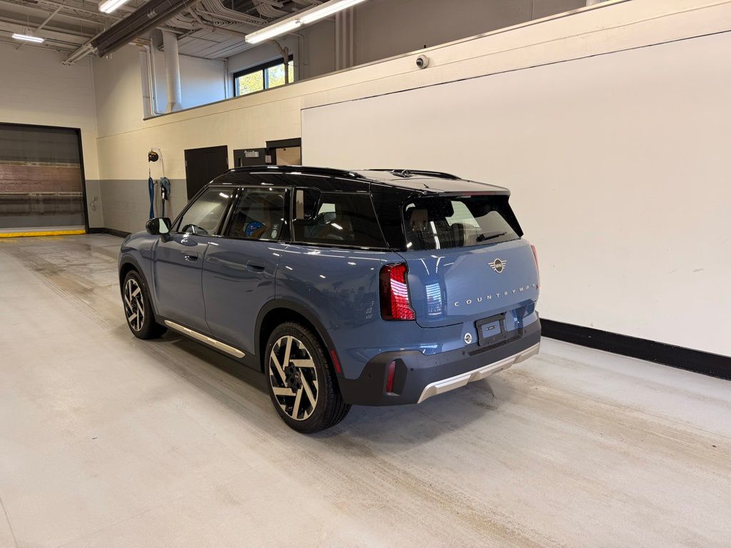 2025 Mini Countryman ALL4 Signature photo 3