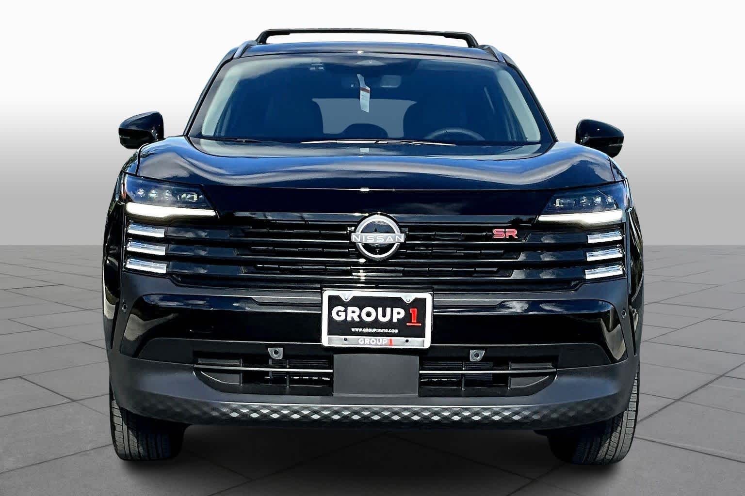 2026 Nissan Kicks SR photo 3