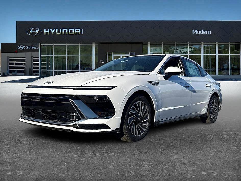 2025 Hyundai Sonata Hybrid SEL's photo