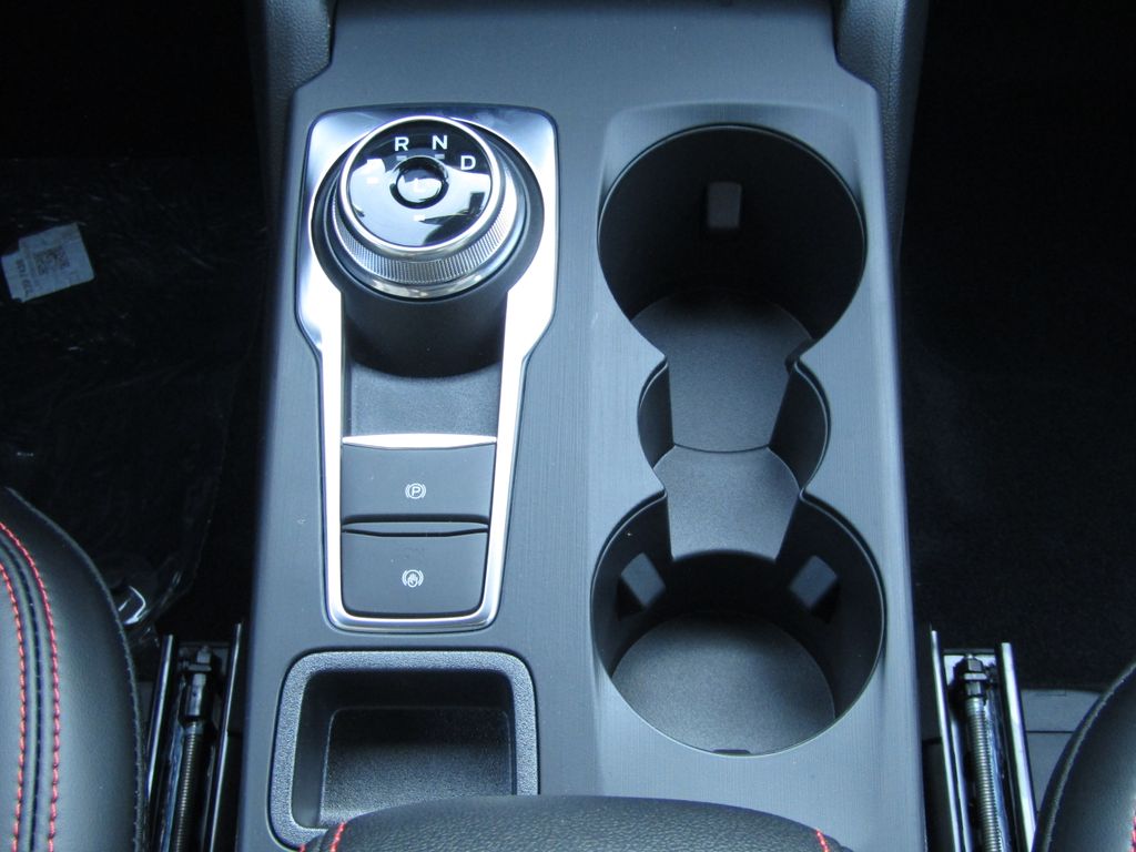 2025 Ford Escape ST-Line Select photo 23