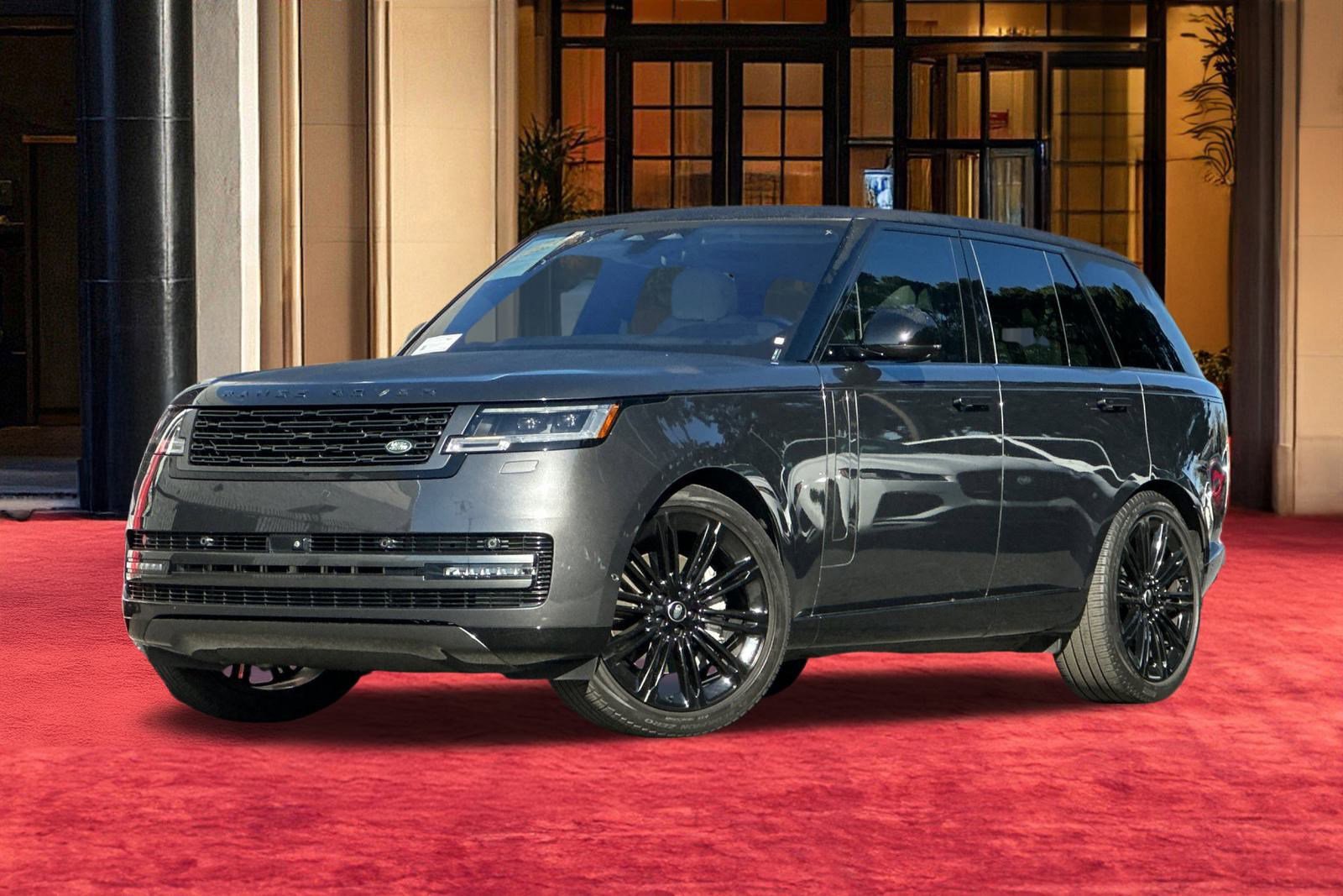 2023 Land Rover Range Rover SE's photo