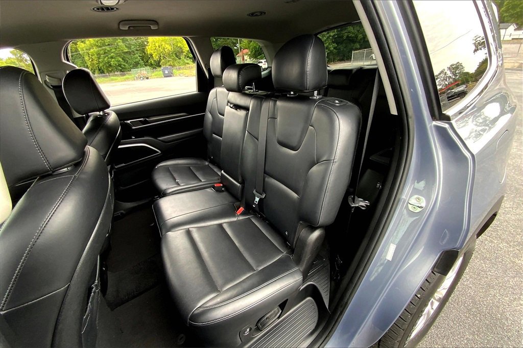 2022 Kia Telluride LX photo 24