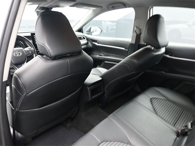 2023 Toyota Camry SE photo 2