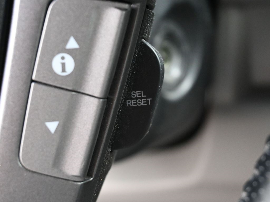 2015 Honda Pilot Touring photo 19