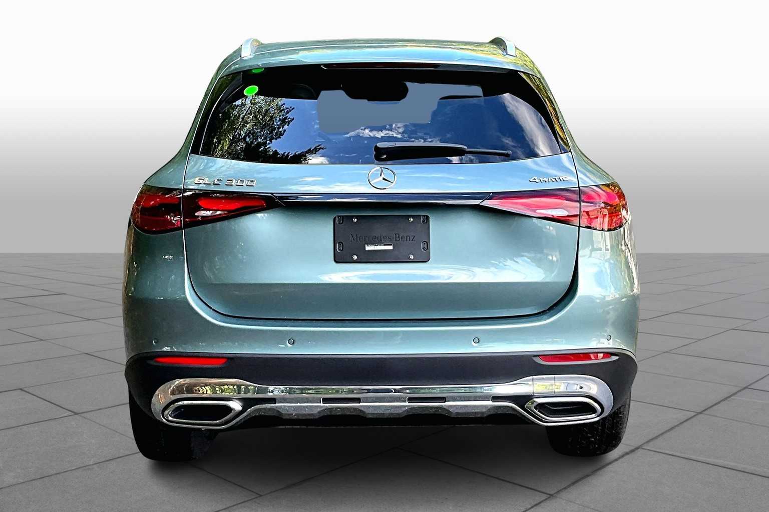 2026 Mercedes Benz GLC 300 4MATIC photo 3