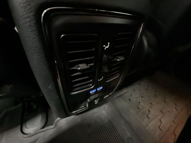 2020 Jeep Grand Cherokee Limited photo 19
