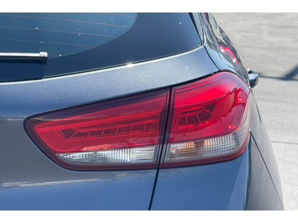 2018 Hyundai Elantra GT Base photo 15