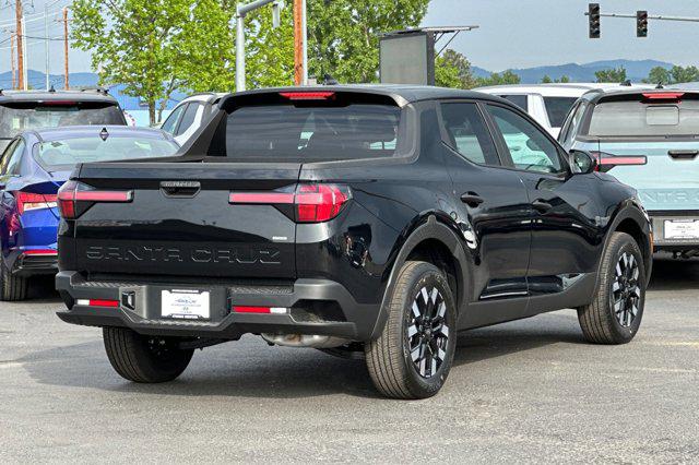 2025 Hyundai Santa Cruz SE photo 2