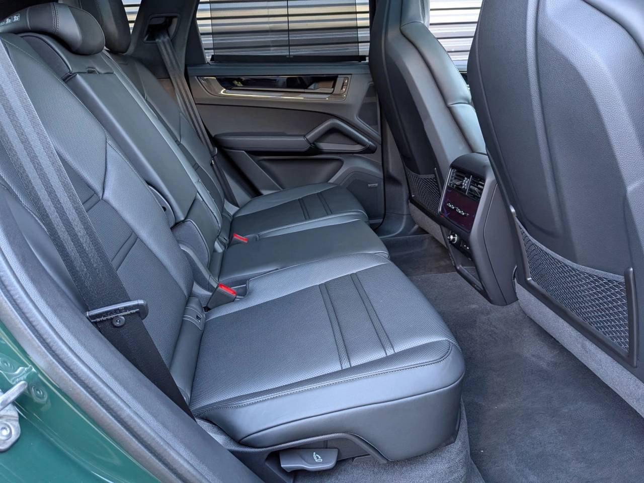2025 Porsche Cayenne GTS photo 14