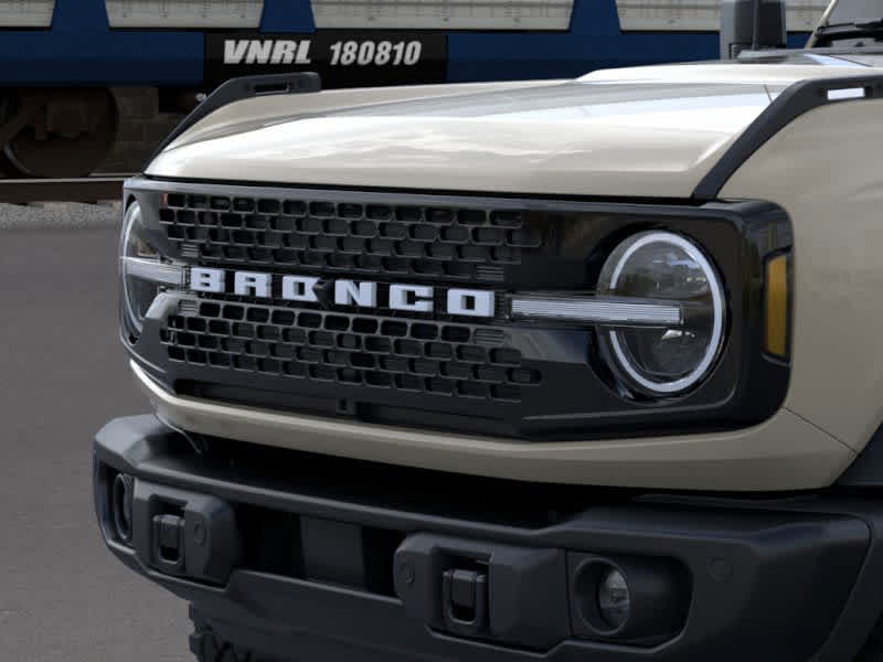 2025 Ford Bronco Badlands photo 17