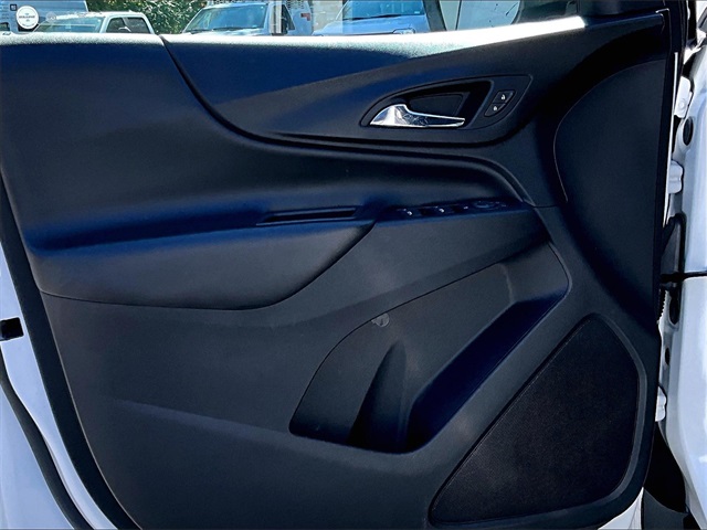 2019 Chevrolet Equinox LT photo 17