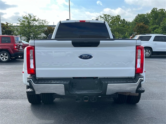 2024 Ford F-350 photo 4