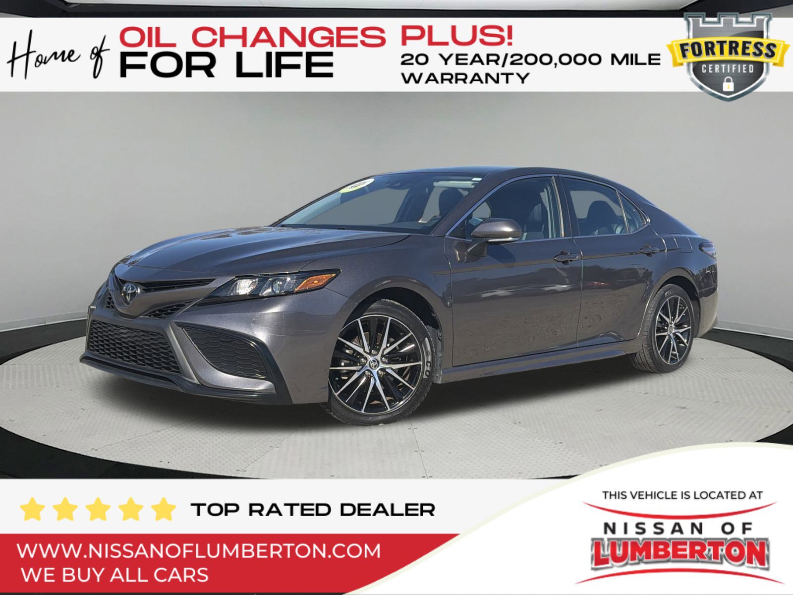 2024 Toyota Camry SE's photo