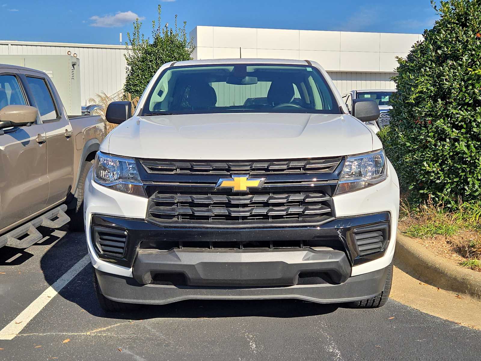 2022 Chevrolet Colorado Work Truck photo 2