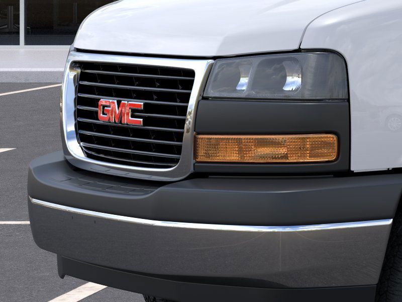 2025 Gmc Savana Cutaway 3500 photo 4