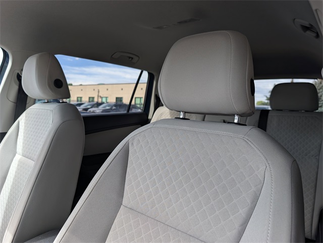 2020 Volkswagen Tiguan S photo 10