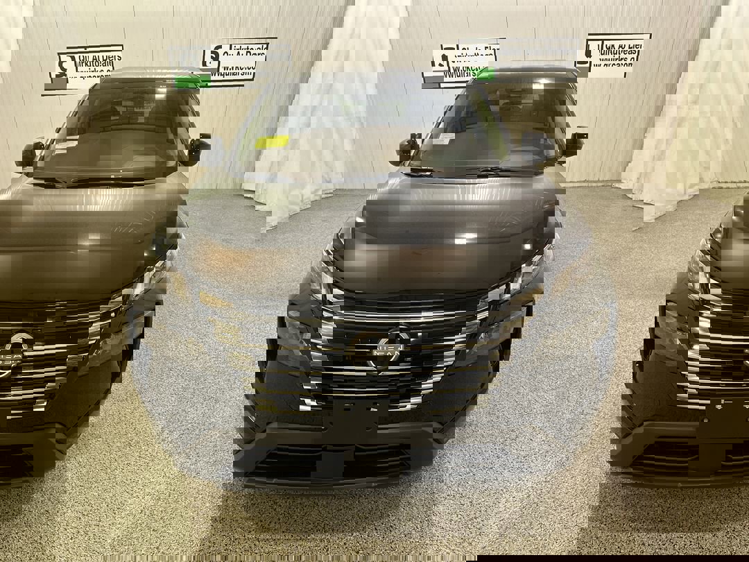 2026 Nissan Rogue SV photo 2