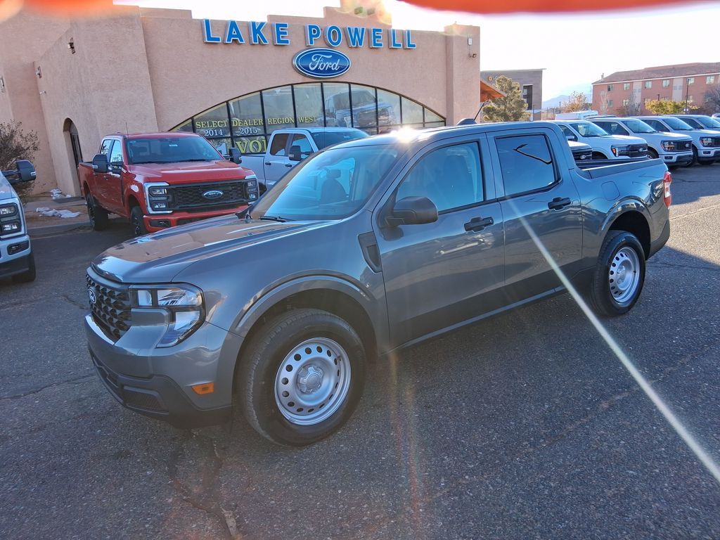 2026 Ford Maverick XL's photo