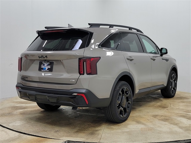 2026 Kia Sorento EX photo 2