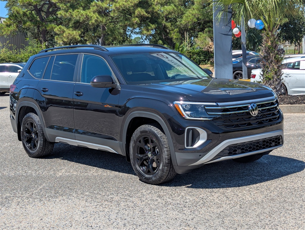 2026 Volkswagen Atlas Peak Edition SE photo 4