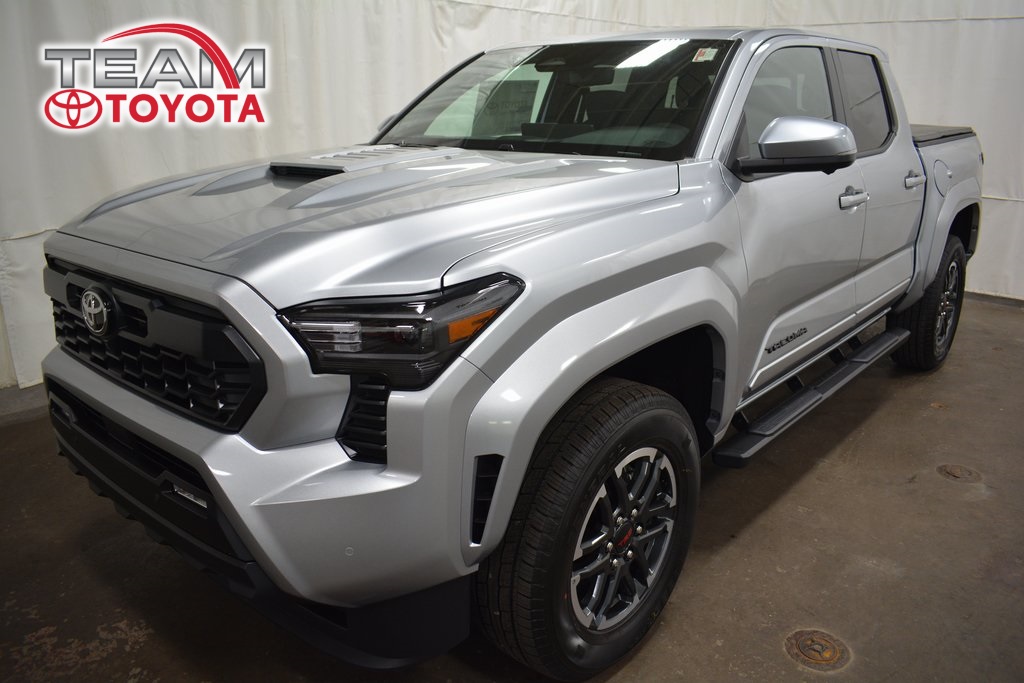 2025 Toyota Tacoma TRD Sport's photo
